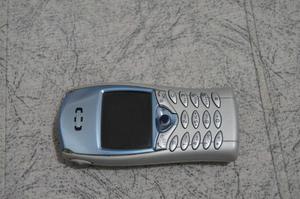 二手索尼爱立信T68i直板原装怀旧古董收藏影视道具老手机电话无修