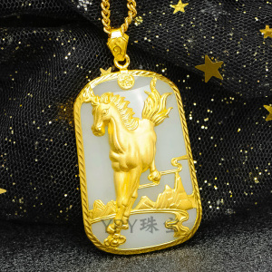 吊坠黄金马