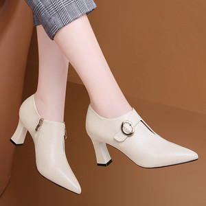 月牙儿新品百搭20早夏仟代喜女鞋官方旗舰店女兆甲乙丙丁女靴凉鞋