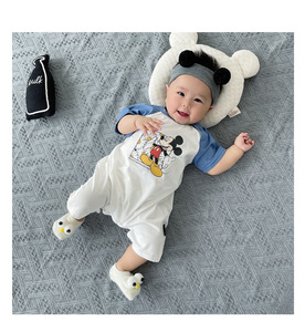 超萌网红婴儿连体衣2022夏男女宝宝插肩卡通米奇短爬运动薄款哈衣
