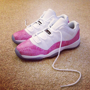 aj11樱花粉女鞋