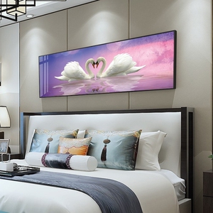 卧室床尾墙装饰画床头轻奢新款主卧挂画温馨天鹅房间壁画晶瓷横幅