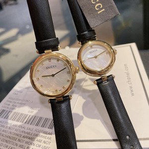 gucci/古驰手表女古奇皮带贝母表盘时尚全智贤同款石英表ya141505