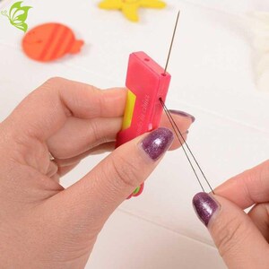 家用自动穿针器老年人快速穿针引线器十字绣穿针神器缝纫机穿针