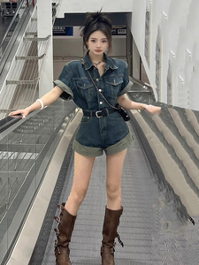 韩版显瘦高腰牛仔连体短裤女夏季新款设计感小众连体衣潮配腰带