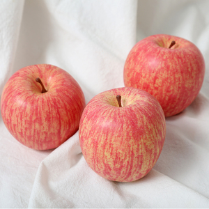 圣诞节仿真苹果假红苹果模型红富士水果橱柜摆件供果摄影装饰道具