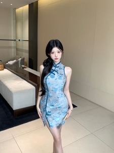 新中式提花改良旗袍无袖连衣裙女夏季国风气质收腰开叉包臀短裙子