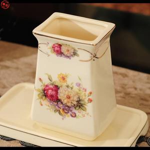 电动牙刷架免打孔陶瓷