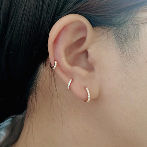 18k黄金钻石耳扣女真钻小耳骨au750耳饰玫瑰金白金单只男耳圈耳环