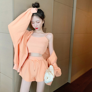 酒吧蹦迪女装泫雅风抖音同款衣服网红短裤套装三件套高级感辣妹装