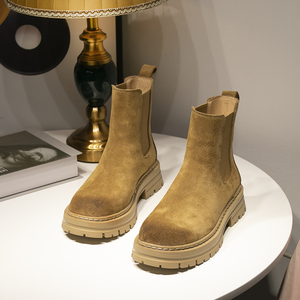 我的第六感淘宝欧洲站2021秋新款驼色尖头v口皮带扣猫跟及踝靴真皮