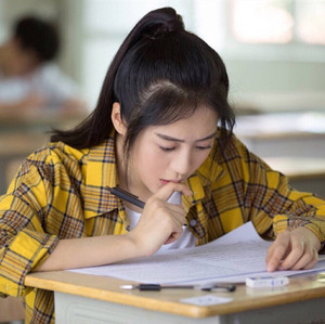 致我们单纯的小美好王梓薇林静晓同款外套女复古格子衬衫韩版长袖