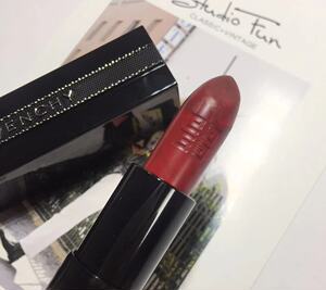 纪梵希大理石n25