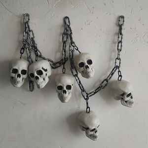 鬼屋密室恐怖道具骷髅头串铁链条挂件剧本杀纹身店装饰cos万圣节