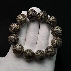 越南芽庄虫漏奇楠龙鳞纹沉水古玩手把件天然沉香佛珠圆形手串