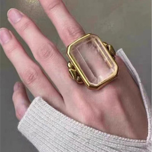法式唯美天然粉色透明水晶戒指小众设计冰糖方块几何纤细手指环女