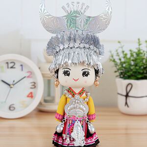 广西少数民族壮族苗族特色饰品摆件送礼木偶娃娃纯手工艺品礼盒装