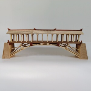 木探纯榫卯结构拼接木拱廊桥,桥上建廊以廊护桥桥廊一体文化遗产