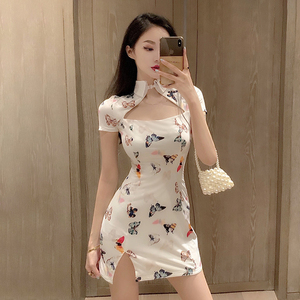 高开叉旗袍短款