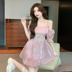 仙女流光裙闪闪纯欲公主露肩花苞蓬蓬裙粉色吊带连衣裙夏2022新款