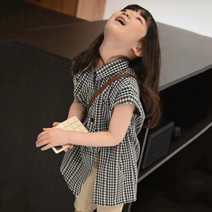 波拉韩童装女童格子衬衫2024夏季儿童短袖衬衣薄款中长款无袖上衣