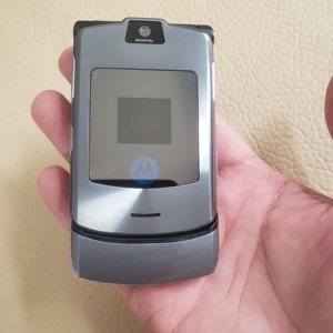 摩托罗拉v3手机v3ie老人翻盖手机经典怀旧大字大声移动电信老年机