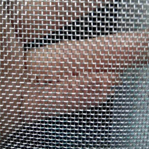 18目小孔防蛇铁丝网纱窗网格网铁丝网刚丝网铁网框防鼠不锈钢丝网