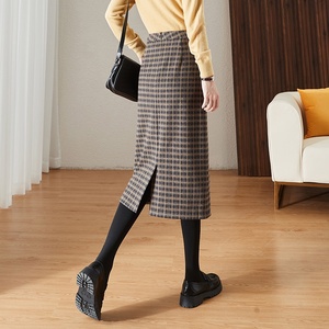 2022秋冬新款格子毛呢半身裙女高腰显瘦复古中长款加厚呢子包臀裙