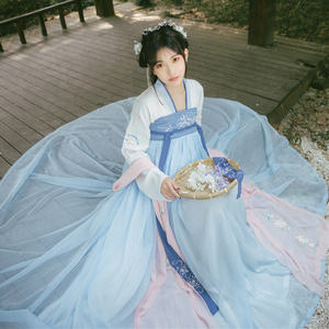 梨花渡汉服软烟罗