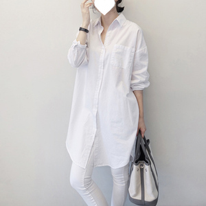 韩国休闲白色衬衫女宽松外穿设计感小众打底外套气质大码衬衣裙秋
