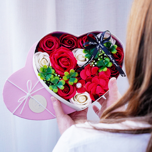 母亲节礼物送妈妈实用创意钻石心pvc心形香皂花礼盒玫瑰花小礼物