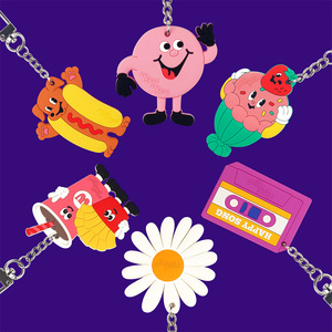 微瑕捡漏款wiggle wiggle钥匙扣pvc创意小挂件可爱钥匙挂件钥匙链
