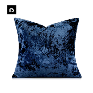 柏洛斯家居简约现代蓝色丝绒抱枕样板间沙发客厅设计师靠垫靠枕套