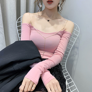 漏肩打底长袖t恤女2020春季新款性感锁骨露肩一字肩链条吊带上衣