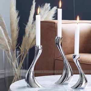 样板房居家不锈钢烛台简约装饰浪漫创意小蛮腰金属摆件餐桌蜡烛台