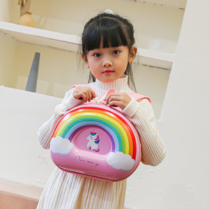 新款彩虹蛋壳可爱独角兽儿童双肩包女孩幼儿园背包书包减压超轻小