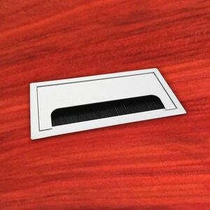 办公桌穿线盒带毛刷过线盒电脑穿线孔方形桌面线盒会议桌孔走线盒