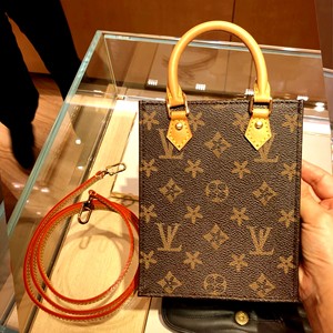 m lv奢侈品女包老花petit sac plat琴谱包mini风琴包印花托特包潮