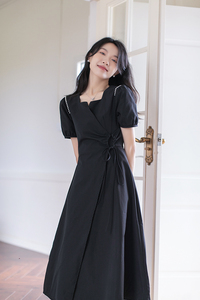 2023法式赫本风气质显瘦系带泡泡袖黑色连衣裙女夏季复古小黑裙子