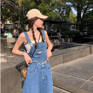 吊带小衫牛仔