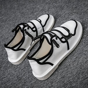 小丑鞋帆布鞋男生2021春秋季透气男士百搭运动休闲小众丑萌男鞋