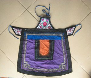 802堂滇南大黑彝族围腰老绣品 老刺绣 手工 民族 礼品 现货