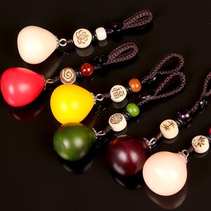 菩提佛心果吊坠成品满堂红色释迦菩提原籽彩色老果汽车挂件手把件