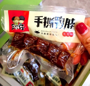 三公仔手撕鸭脖风干酱鸭脖香辣味黑鸭味原味网红休闲爆款零食小吃