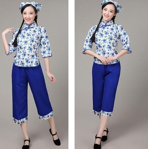 姐妹团伴娘服同款东北抖音搞怪简约大气搞笑村姑个性创意大花新款