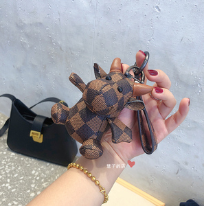 lv&gedete 小牛包包挂件可爱卡通背包挂饰女汽车钥匙扣吊饰钥匙链