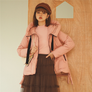 banana baby冬季加厚时尚连帽保暖粉色甜美爱心系带羽绒服外套女