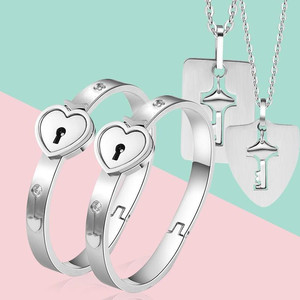 冲上云霄心锁手镯新款情侣ins项链男网红同钥匙手链学生一对女潮