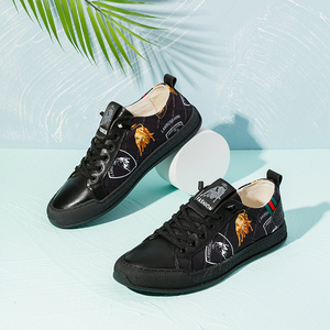 蔻度春夏欧洲站潮ins金牛印花小白鞋百搭时尚运动休闲男板鞋5353