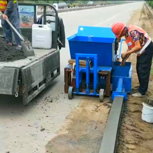 路沿石滑模机高速公路小型混凝土滑膜机器全自动水泥路缘石滑模机